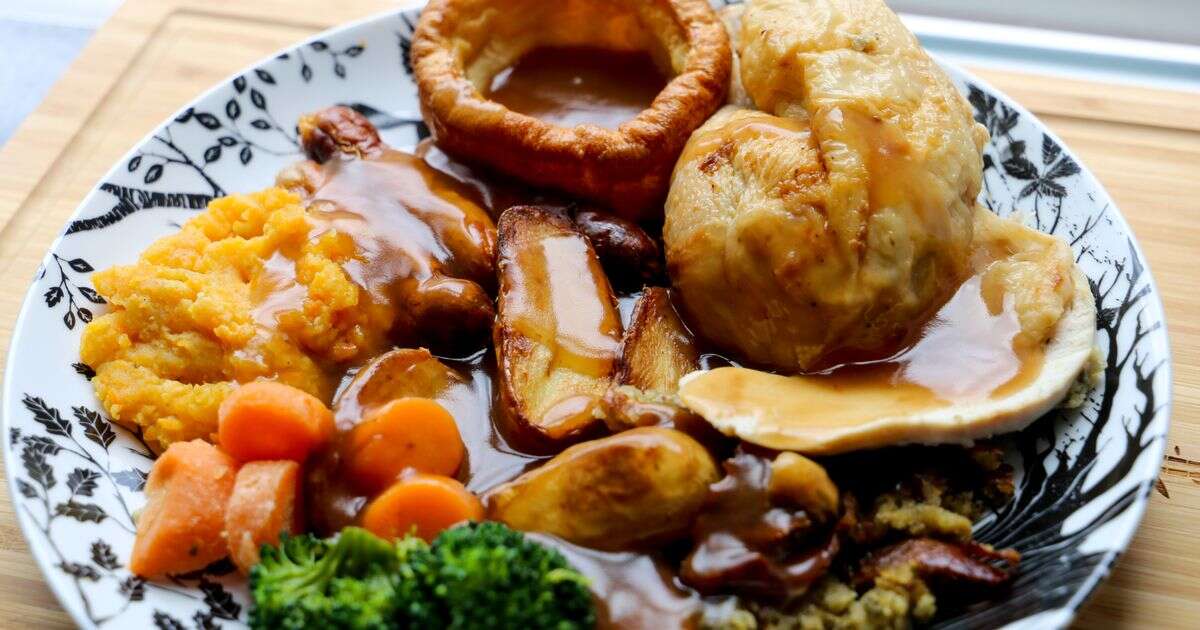 One in 10 Brits found to add surprising food to their classic roast dinner