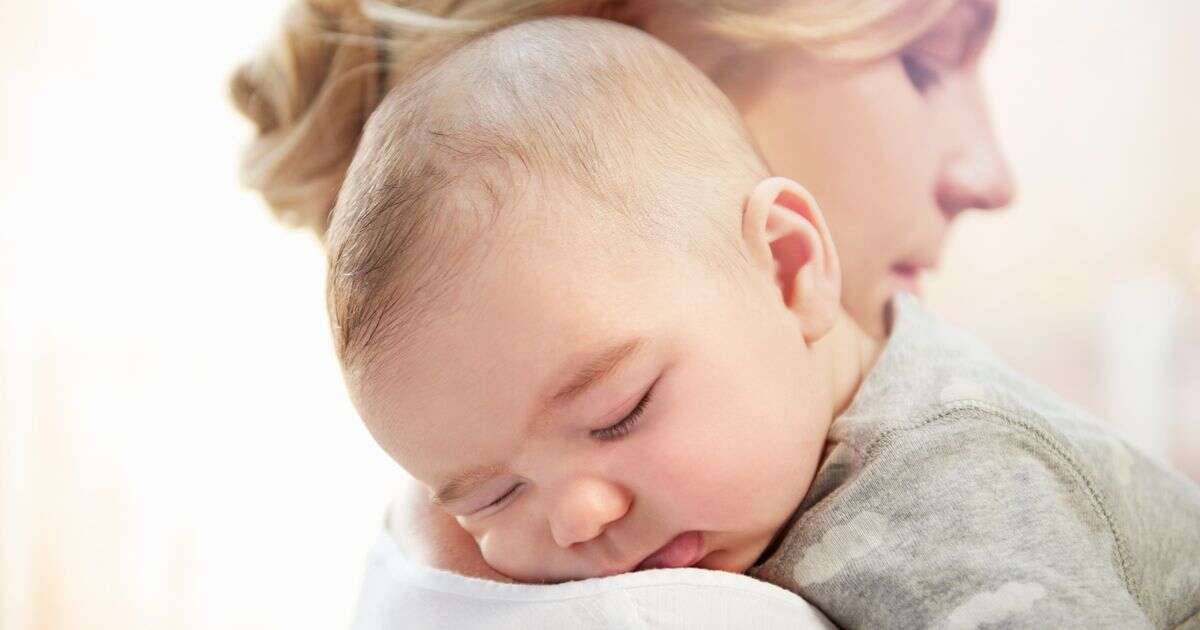 Health visitor urges parents to do one thing to aid sleep when clocks go back