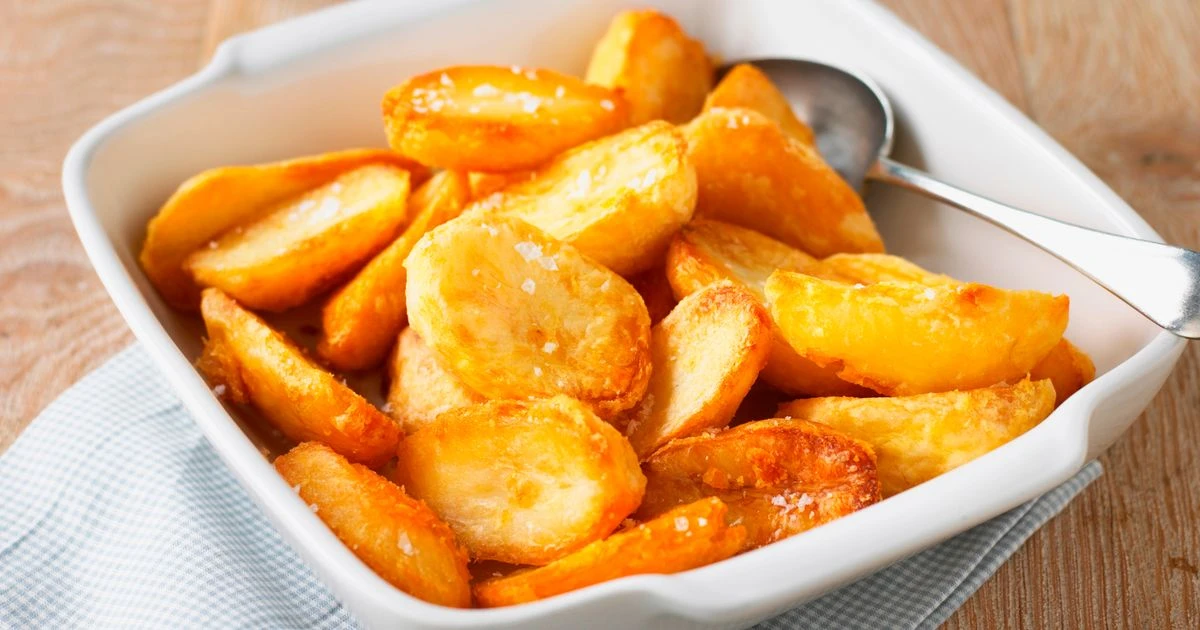 Chef says trick to perfectly crispy roast potatoes is 'seven minute shuffle'