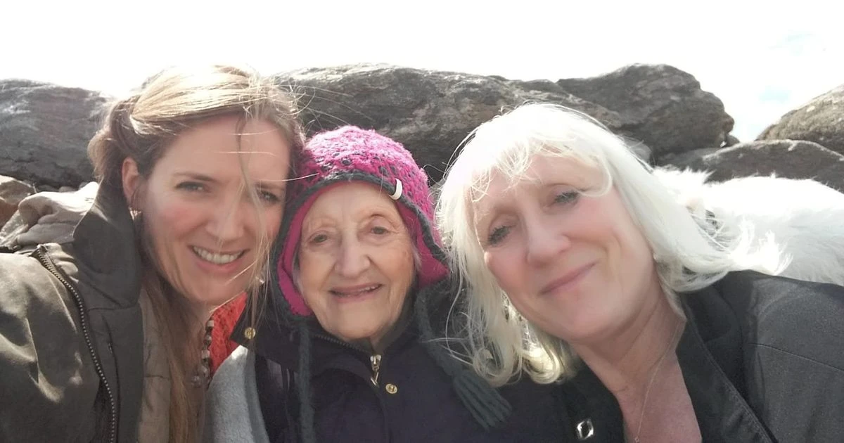 Daughter arrested after taking mum, 97, from care home would 'risk jail' to hug her