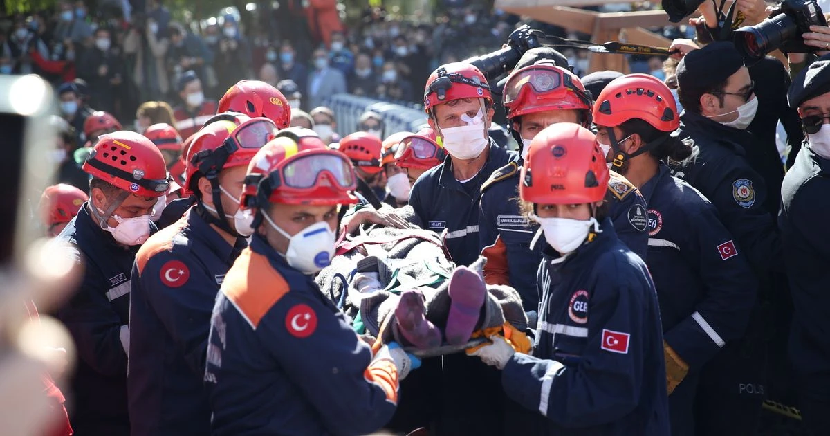 Mum and three children saved from rubble of building nearly 24 hours after earthquake