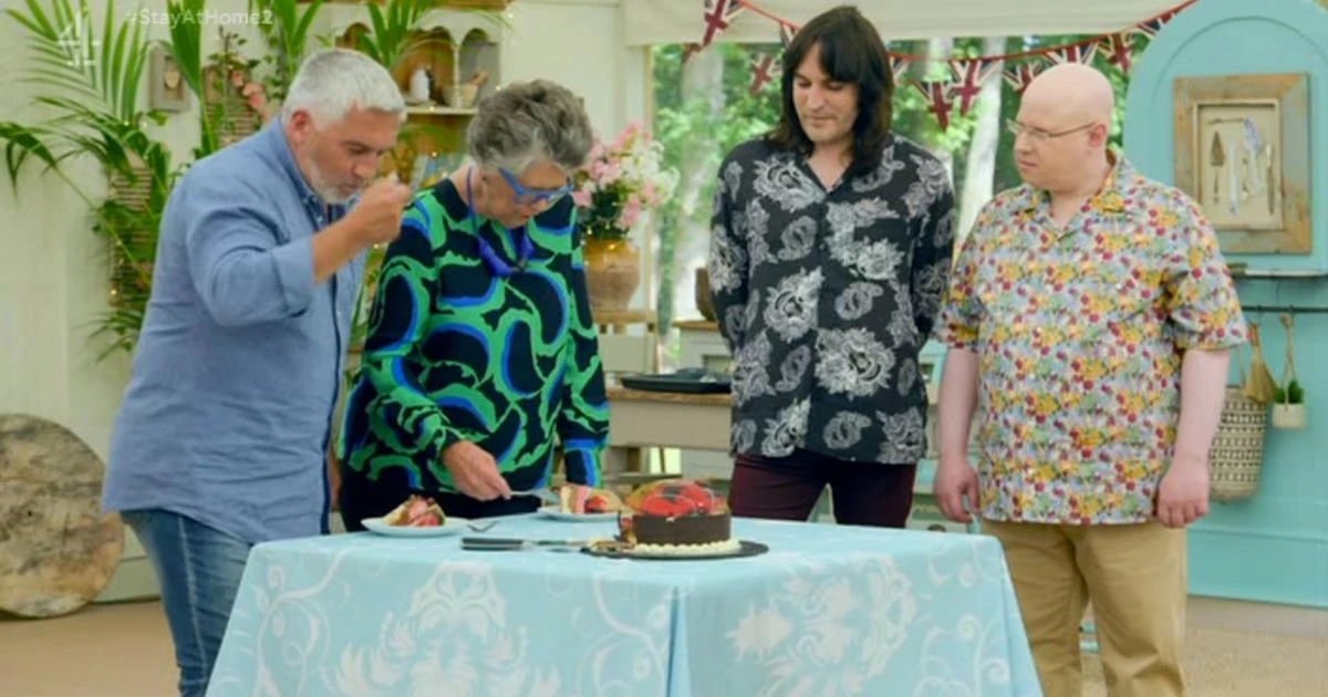 Bake Off fans outraged by Paul Hollywood's snub to Hermine after 'stunning' jelly cake