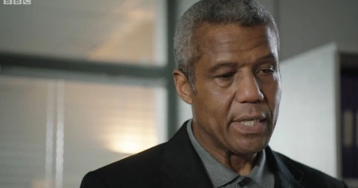 Holby City fans heartbroken by Ric Griffin's tearjerker exit after 19 years