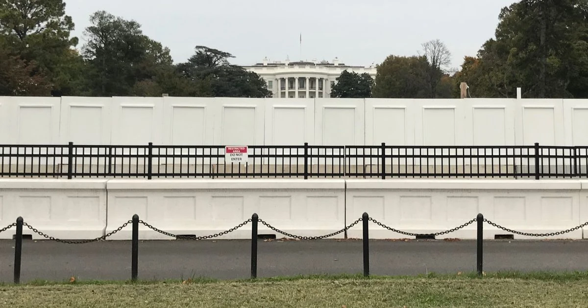 Huge wall to be erected around White House as Trump plots locked-in election party