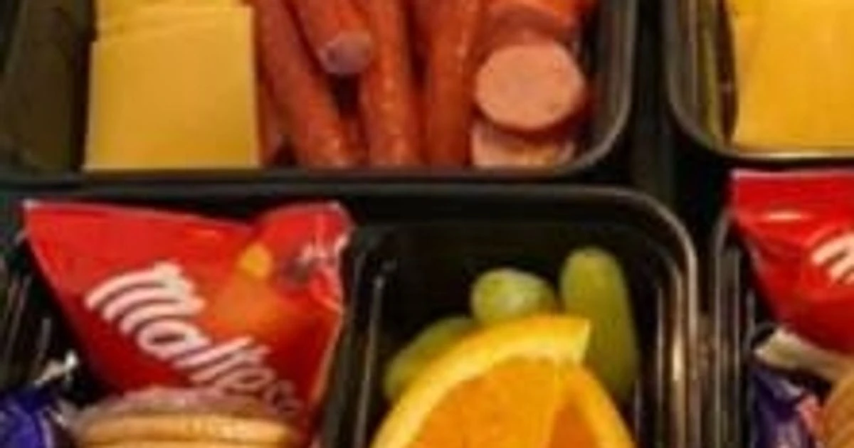 Woman hits back at accusation she's 'killing her husband' with lunchbox choices