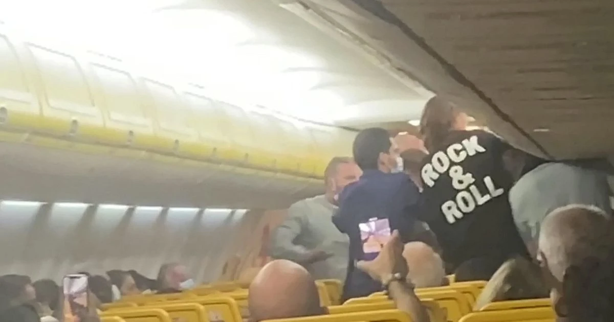 Ryanair passengers throw punches as brawl breaks out during flight from Malaga