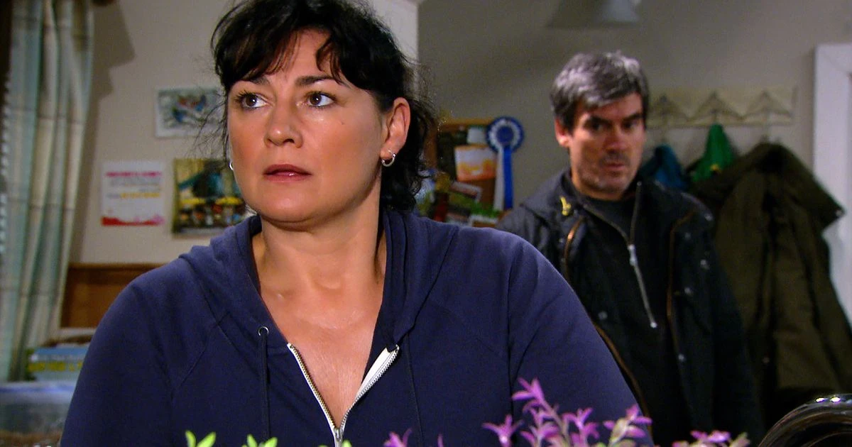Emmerdale's Moira Dingle 'had to run away' from family and is hiding 'sad' secret