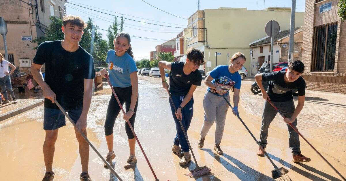 Spanish floods: Mirror joins hero volunteers fighting to save communities in 'worst ever disaster'