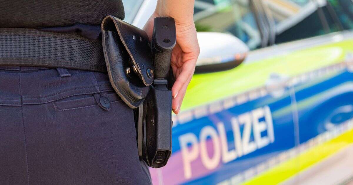 Holweide school incident: German police launch 'major operation' and tell public to stay away