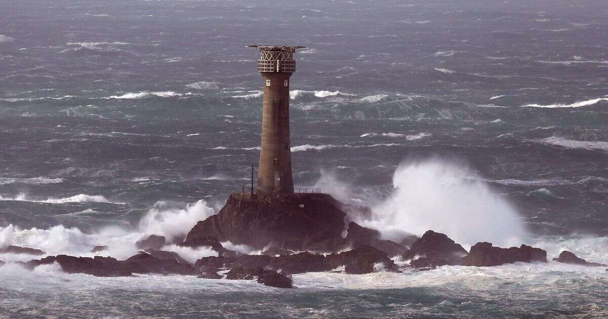 Land's End residents near lighthouse told to buy earplugs as foghorn sounds every few seconds