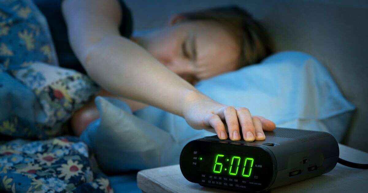 Neuroscientist warns against setting alarm at one specific time amid health fears