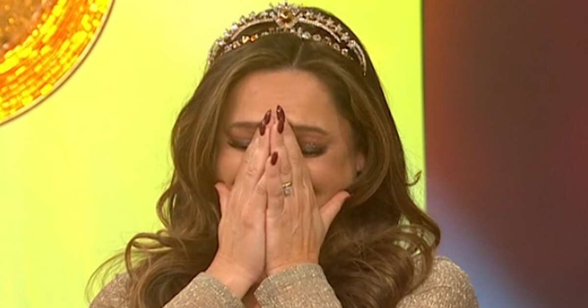 Loose Women star Kelly Brook breaks down in tears as she admits marriage 'challenge'