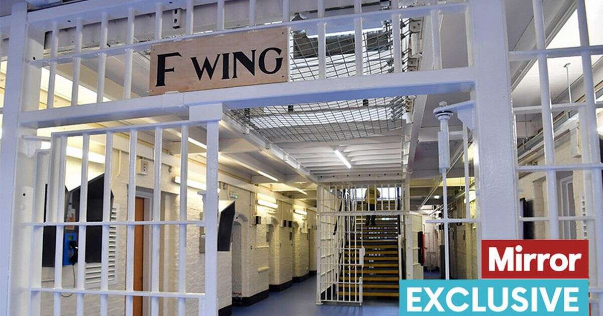 Inmates locked up in UK prison given dancing lessons and invited to 'film nights'