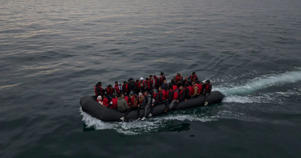 British coastguards under investigation after four migrants die in English Channel