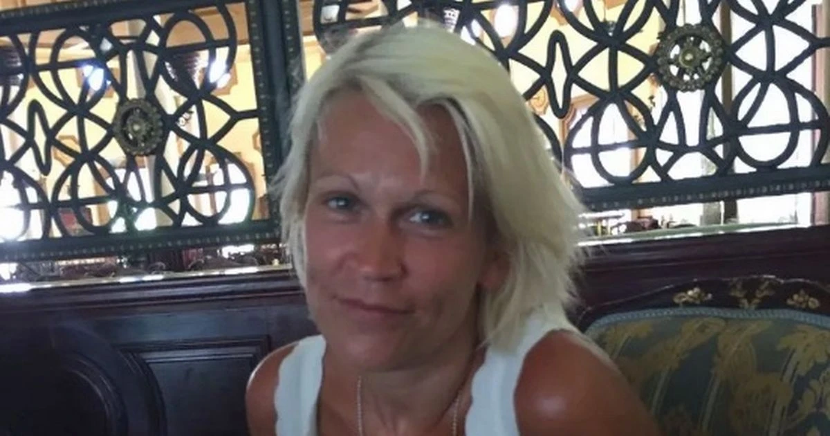 Disgraced cop took pictures of mum's dead body after she took her own live and shared them