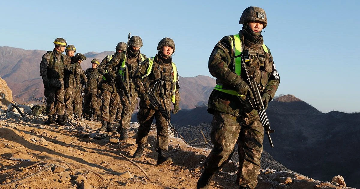 Gunshots fired as North Korean soldiers attempt to cross South Korean border