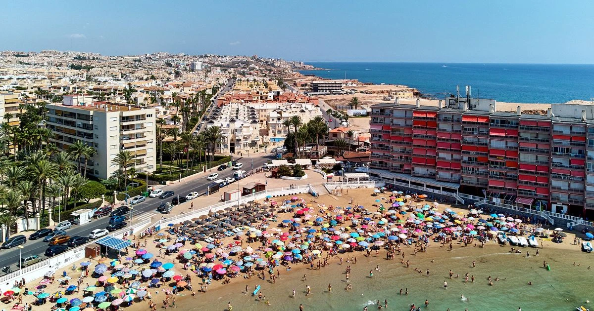 BREAKING: Costa Blanca earthquake: Brits 'terrified' as 'entire buildings shake' in holiday resort