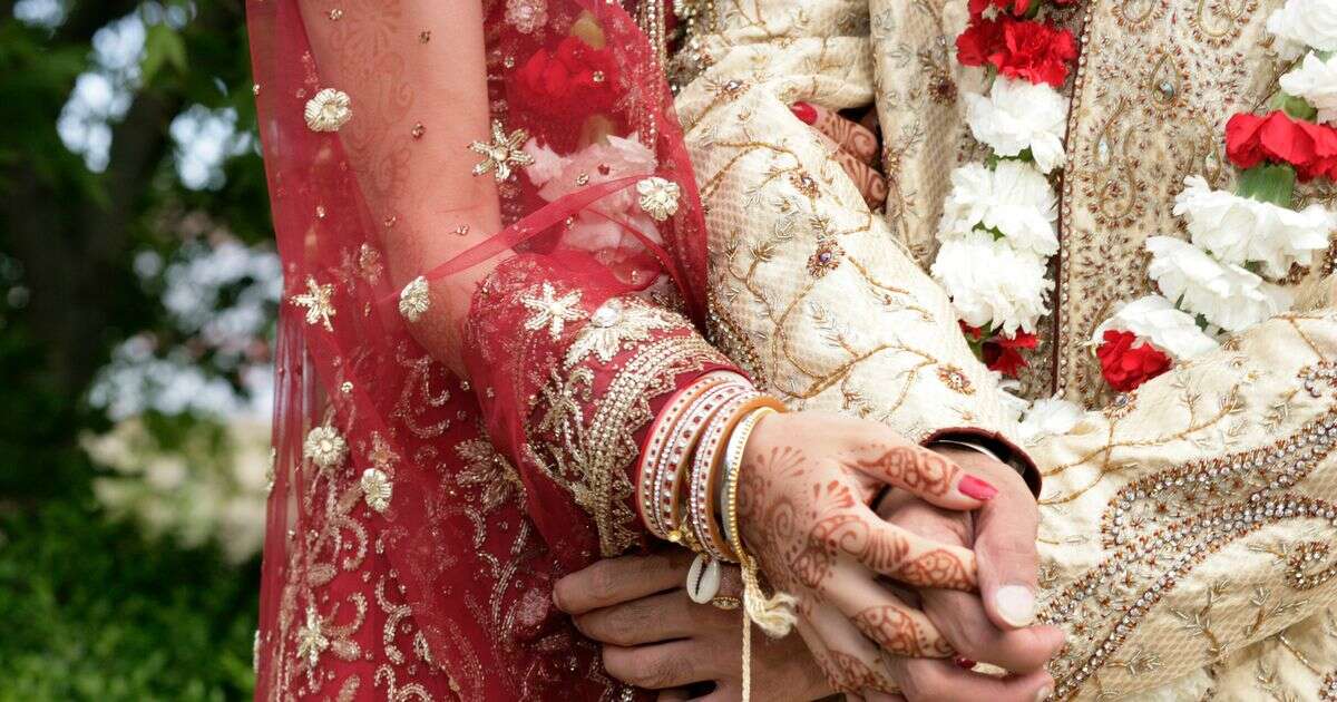 'I flew to India for my wedding - but the venue didn't exist and my bride disappeared'