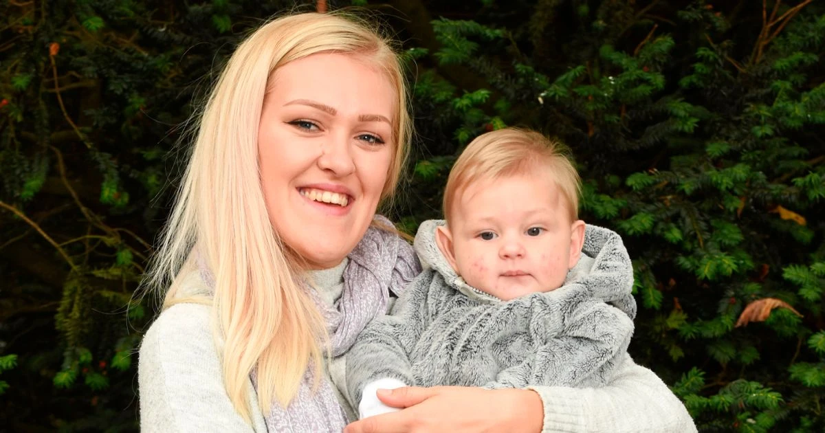 Coffee shop worker, 23, with 'period pain' finds out she's pregnant and week overdue