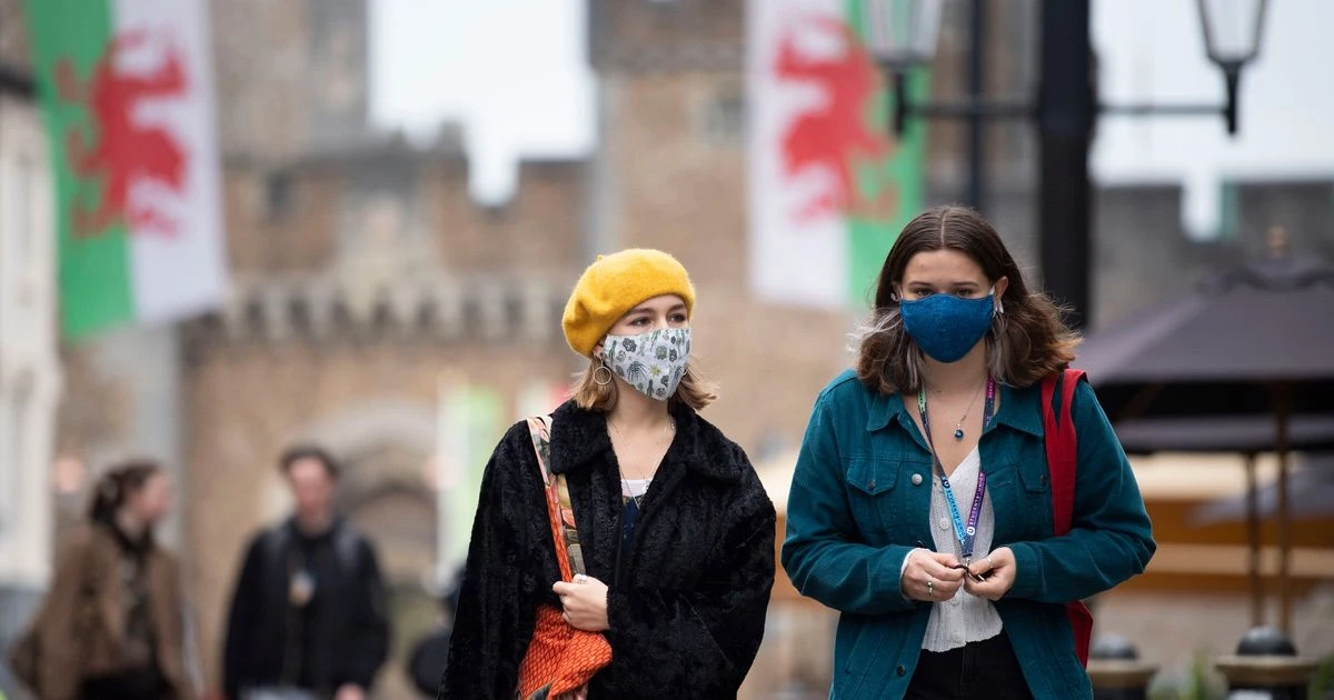 What cash is available for workers as new 2-week lockdown imposed in Wales