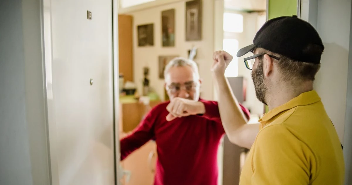 Fake coronavirus marshals trick their way into homes as experts issue warning