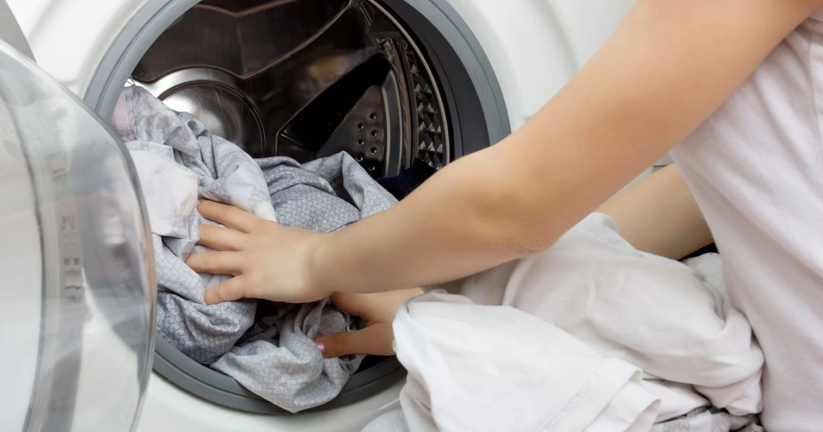 Cleaning fan shares secret to fresh smelling washing without tumble dryer sheets