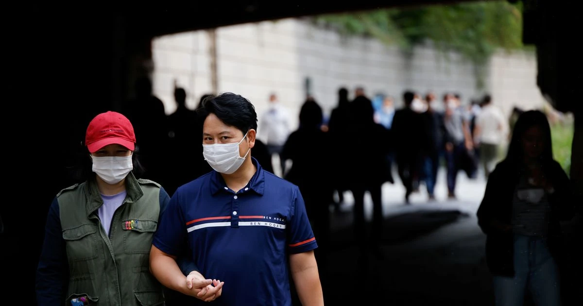 UK set to pin hopes on South Korea inspired coronavirus tracing technology