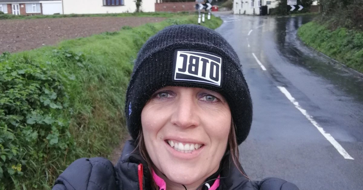 Woman accidentally walks 49 miles for London Marathon after GPS stops working