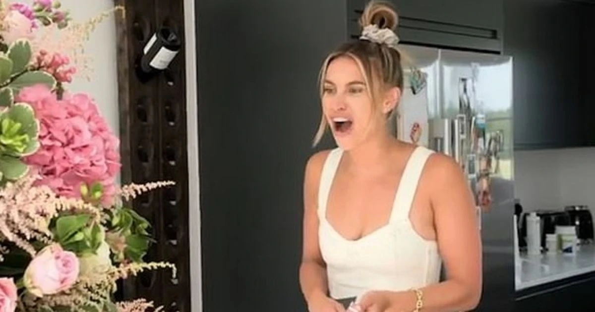 Ferne McCann stunned as secret admirer sends her very sweet surprise on First Time Mum