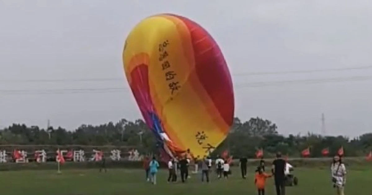 Hot air balloon worker plummets 30ft to his death on first day of new job