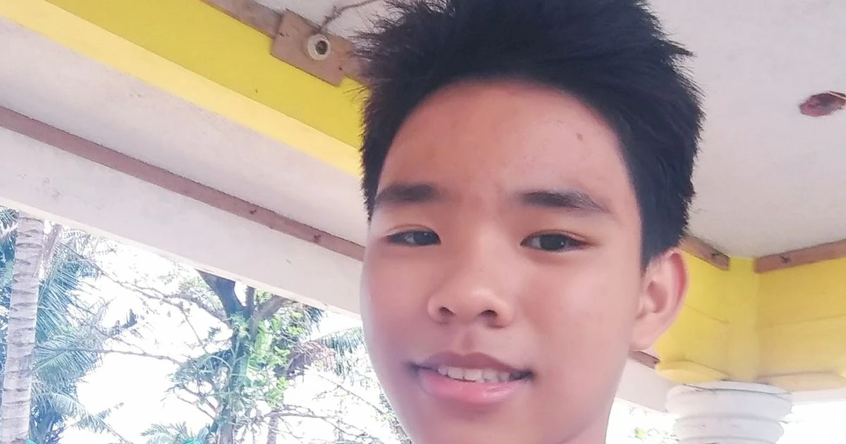 Three teen cousins killed after being struck by lightning while playing on beach