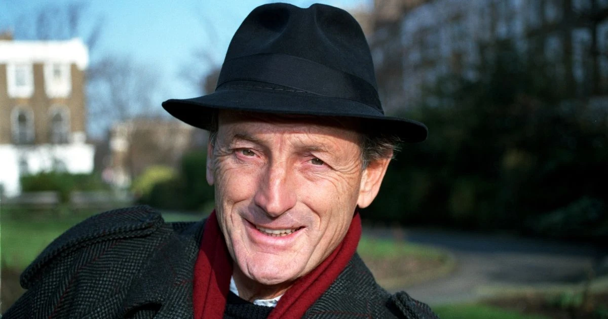 Green Wing star Sophie Alexander's former partner Gerald Harper dies aged 96