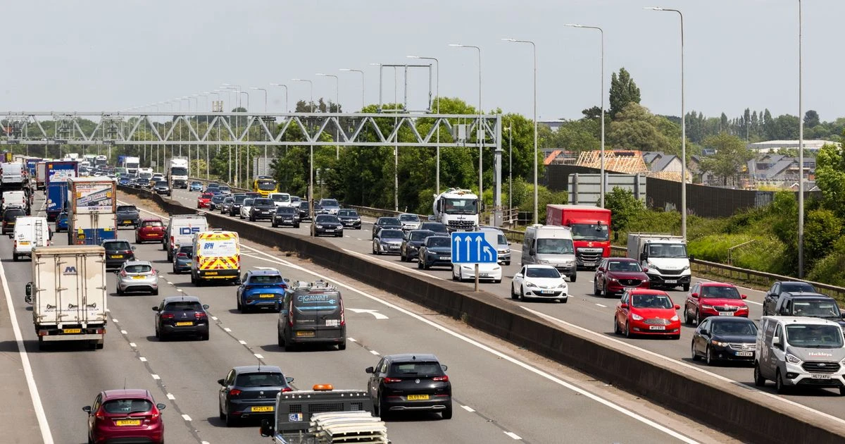 LiveM5 chaos LIVE as multi-vehicle crash shuts motorway with two mile tailbacks