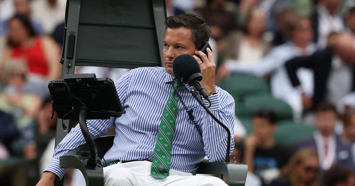 Wimbledon match paused as major technology failure follows Emma Raducanu complaint