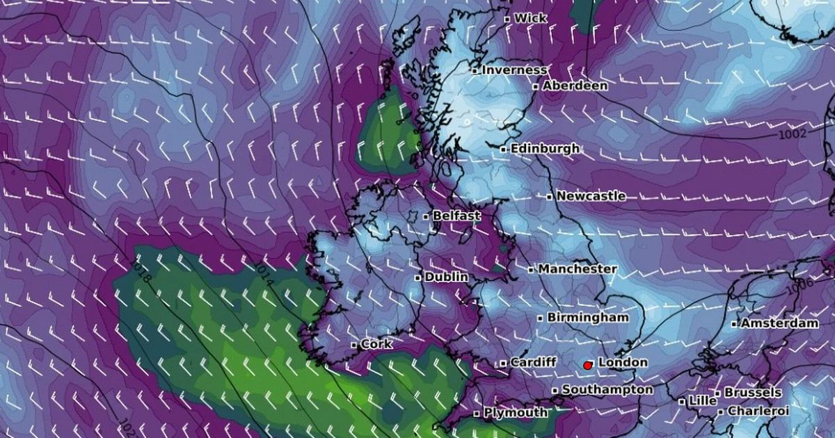 Met Office issues thunderstorm warning as 3 regions face lightning and floods