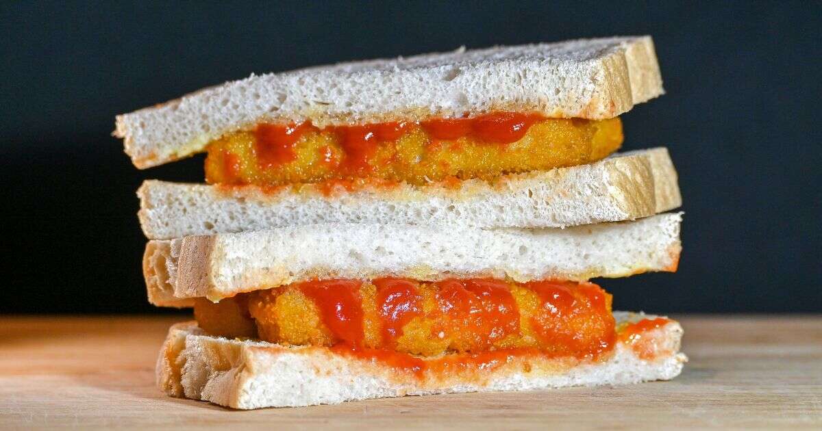 Perfect formula for fish finger sandwich revealed - it's sure to split opinion