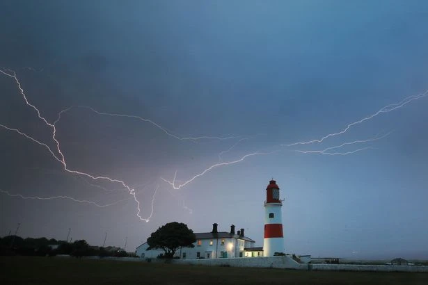 Exact date UK hot weather returns after days of thunderstorms announced by Met Office