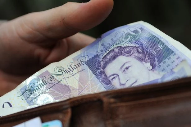 Warning over deadline for when older £20 and £50 notes will expire
