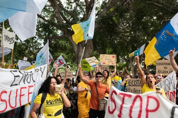 UK tourists in Tenerife and Gran Canaria warned as protesters say 'we will not stop'