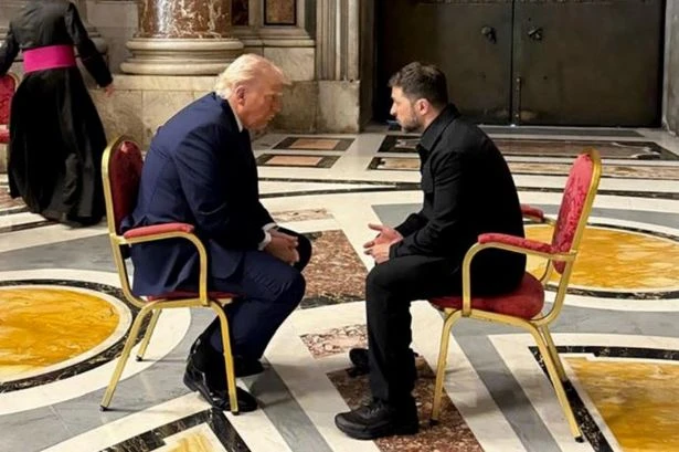 Donald Trump's 5-word warning before Ukraine peace talks at Pope's funeral