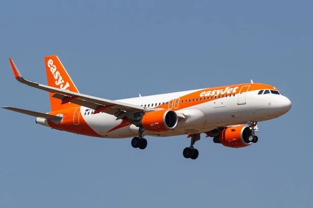 EasyJet losses balloon to £552m as airline reports no jet fuel disruption