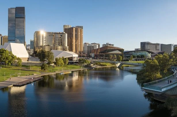Roadshow bids to tempt Birmingham workers to start new life Down Under