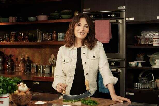 Nigella Lawson reveals she 'leaves turkey outside with son's skateboard' before cooking