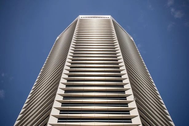 Construction of new 49-storey apartment tower completes
