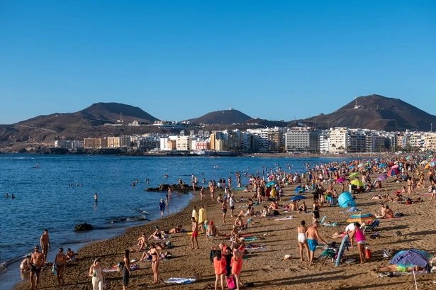 UK tourists in Tenerife and Gran Canaria issued 'extreme' warning over May holidays 'anomaly'