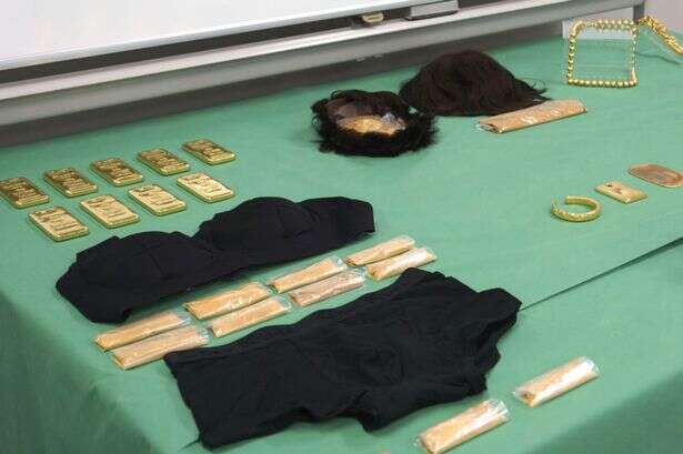 Smugglers thwarted trying to smuggle gold in underwear and sprinkled on wigs