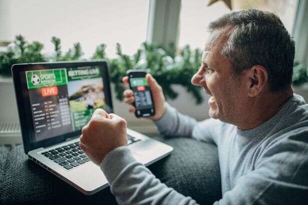 Man bags £25,000 betting on football but people brand his reaction 'terrible'