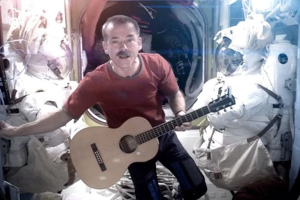 Astronaut Chris Hadfield says aliens exist but we won't meet for ages and they'll be no banter