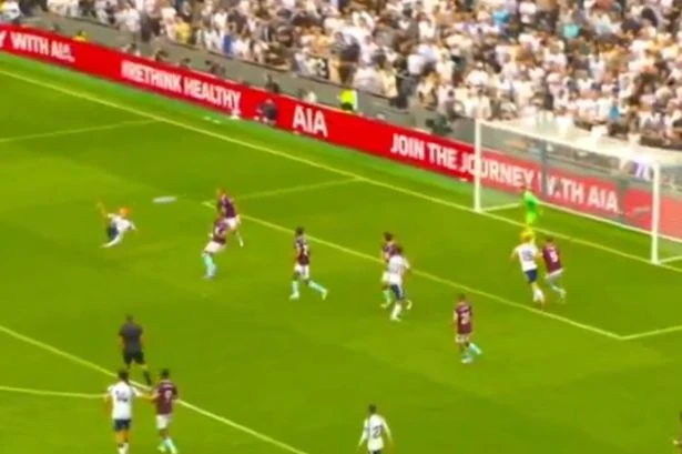 Richarlison scores 'goal of the season contender' with 'insane' scissor kick vs Burnley