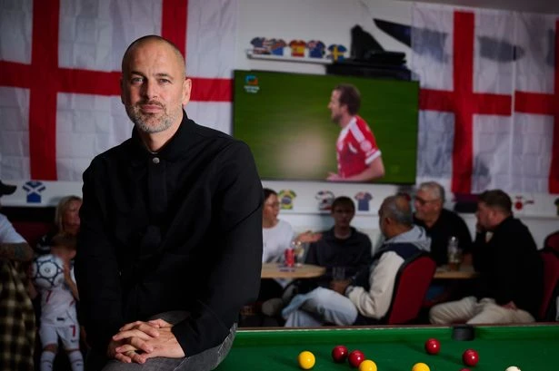 England legend Joe Cole surprises pub punters as he shows up for World Cup friendly